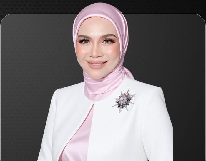 Dr Azra Abd Aziz