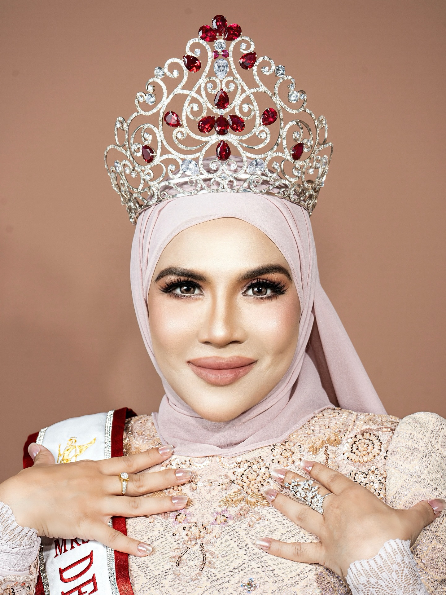 Dr Azra, Mrs Dewi Hijab Malaysia 2025/26